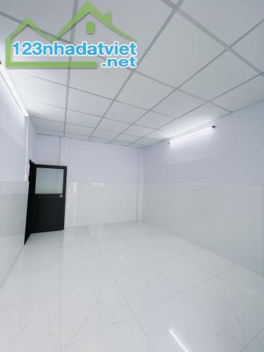 BÁN NHÀ CHÍNH CHỦ 47M2NGUYỄN THẦN HIẾN QUẬN 4 - NHỈNH 3 TỶ TL. - 5