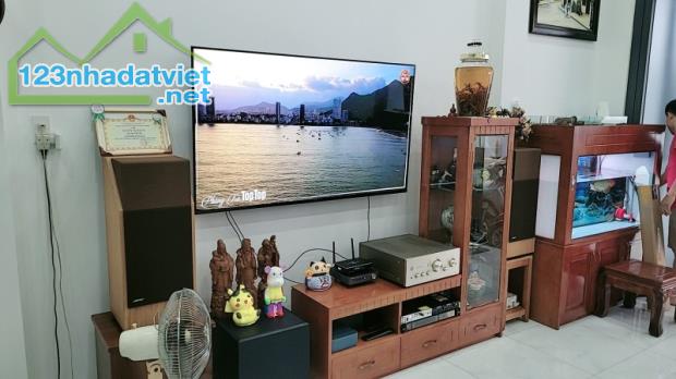 Chính chủ bán căn Villa 117m2, 4 tầng Nguyễn Kiệm sát Sân Bay giá chào nhỉnh 13 tỷ - 3