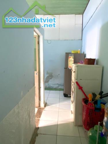 Nhà 2 tầng MT Trần Văn Mười HM, 108m2, 3.6x30m chỉ 3.x tỷ - 4