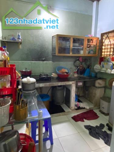 Nhà 2 tầng MT Trần Văn Mười HM, 108m2, 3.6x30m chỉ 3.x tỷ - 3