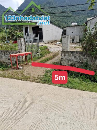 BÁN GẤP LÔ ĐẤT GIÁ CHỈ 2xxTR SẴN NHÀ CÁCH QL6 CÓ 300m VỚI DIỆN TÍCH 150m2