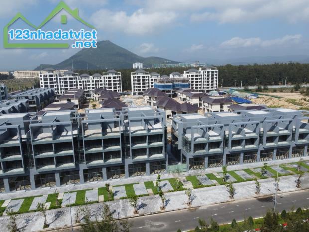 BÁN NHÀ 3-5 TẦNG VIEW BIỂN TẠI PHÚ YÊN GIÁ ƯU ĐÃI