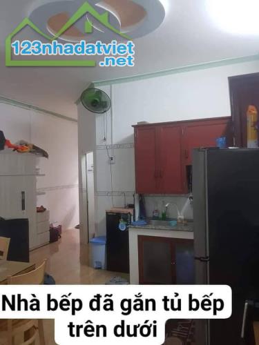 em cần bán căn nhà 81m2 ngay Tam Đông 20,Hóc Môn,Sổ Hồng Riêng ,700triệu sang tên