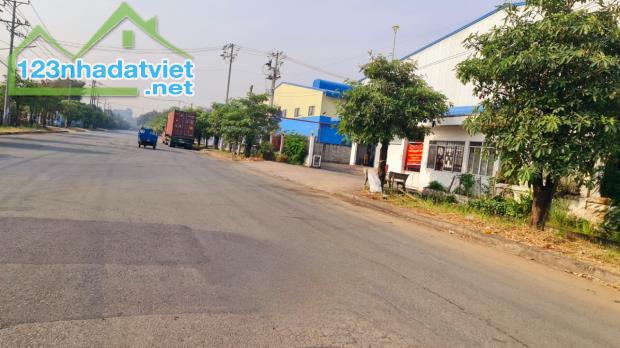 Cho thuê kho xưởng 11.000m² đã hoàn công Đức Hòa, Long An Lh: 0949 861 287 - 2