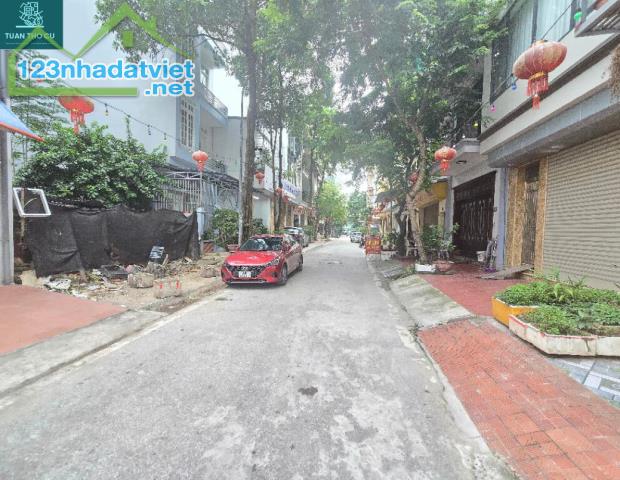Bán Nhà Phân Lô X2B, Lô Góc 3 Mặt Thoáng, View Hồ Xanh Mát, Cực Hiếm - 80m2, Nhỉnh 16 Tỷ! - 1