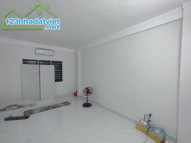 BÁN NHÀ PHỐ TRẦN KHÁT CHÂN, 40M2, 4 TẦNG, MT 3.6M. GIÁ 6.4 TỶ - 2