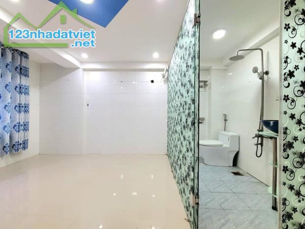 CHỦ GỬI CẦN BÁN GẤP NHÀ HẺM 5m 60m²-2tỷ250 Đ. Nguyễn Ảnh Thủ, P.Tân Chánh Hiệp, Quận 12 . - 3