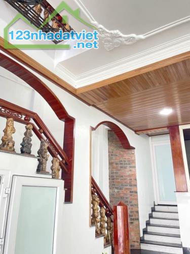 Bán nhà mặt tiền đường Nguyễn Tất Thành, phường Thuỷ Phương, Hương Thuỷ, chỉ 3,95 tỷ