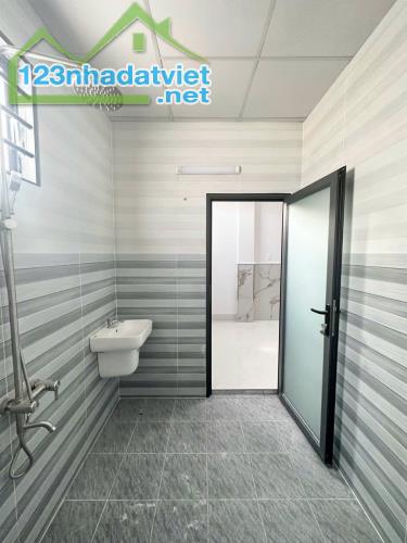 Nhà sân vườn 200m2 chỉ có 3,65 tỷ, SHR full thổ cư, đường xe tải vào tận cửa (P.Tân Phong) - 4