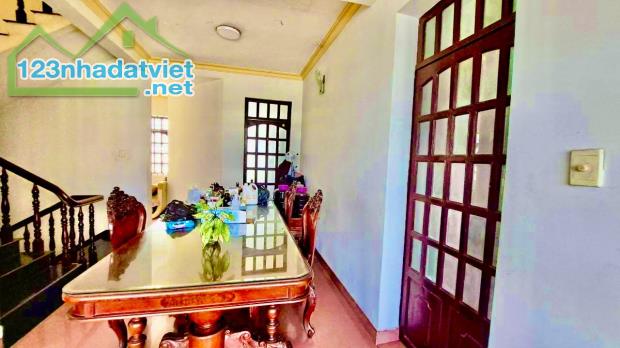 1.174m2 Nhà Xưởng Hai Mặt Tiền gồm nhà Văn Phòng 3 tầng GIÁ 32 TỶ.