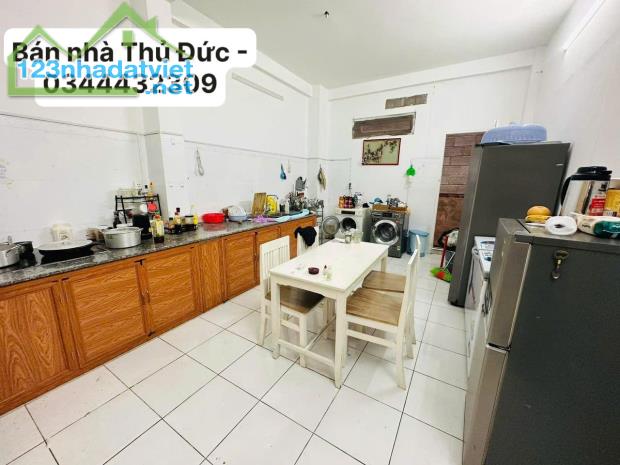 Mặt tiền kinh doanh — Chợ Phước Bình — Quận 9 cũ — Dòng tiền — 170 m2 — Ngang 8m — 18 tỷ - 3