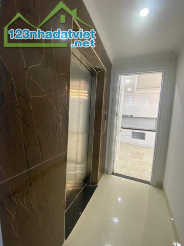 NHÀ XÂY MỚI PHỐ VĂN CAO GẦN NGÃ TƯ HOÀNG HOA THÁM,45M X 7 TẦNG,GIÁ 11.4TỶ. - 1
