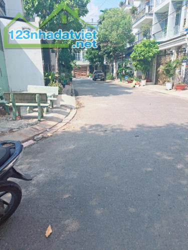 Bán vài lô đất góc ngay trong khu dân cư Hiệp Thành City, khu The Park Land, Q.12 - 2