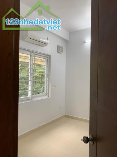 Bán nhà Hoàng Quốc Việt-DT 70m2 x 4 tầng.MT 5m.PHÂN LÔ-Ô TÔ VÀO NHÀ-MỚI ĐẸP-THANG MÁY CHỜ. - 1