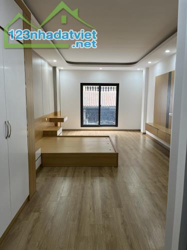 BÁN NHÀ ĐƯỜNG 19/5 VĂN QUÁN – HÀ ĐÔNG 35m2*5T*NHỈNH 6 tỷ,Ô TÔ ĐỖ CỬA,KD,MỚI - 1