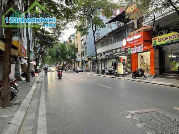 Bán nhà mặt phố Thụy Khuê, Tây Hồ, lô góc 2 mặt thoáng, vỉa hè kinh doanh tốt. Giá 15.8 tỷ - 5