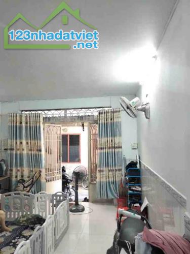 NHÀ ĐẸP ĐƯỜNG SỐ 1 P13 GV- BTCT 2 TẦNG - 32M2 CÁCH MẶT TIỀN 20M - 1