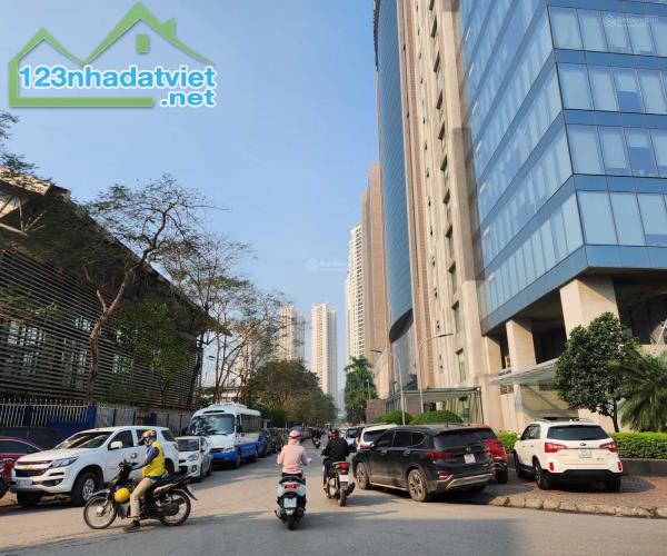 Bán tòa nhà 8 tầng mặt tiền 13m đường Tố Hữu, Hà Nội cạnh tòa Nam Cường DT: 320m2 x 8t tổn