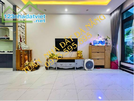 NHÀ 2T 4.X TỶ - HẢI CHÂU - ĐINH CÔNG TRÁNG - 4 m x 62 m2 x 2T - 0935.595.895 - 2