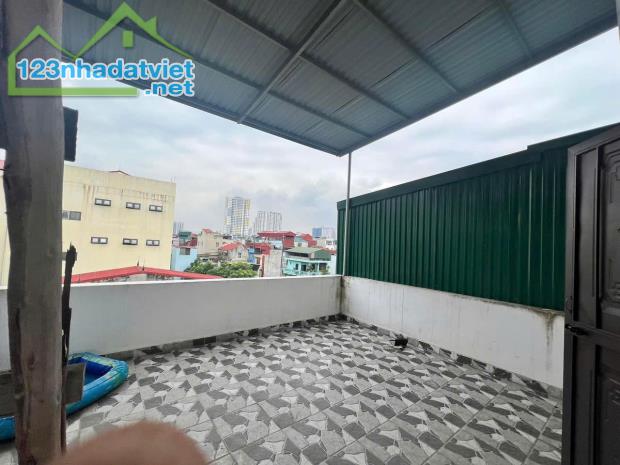 Cho thuê nhà LÀM VP, Ở GĐ Giáp Nhị Thịnh Liệt Hoàng Mai 5 tầng, 33m2, 3 ngủ, 12 Triệu