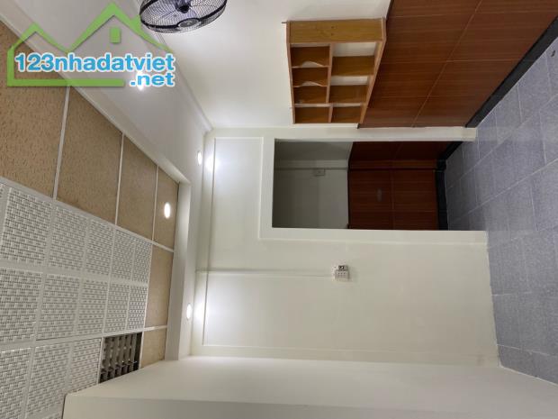 Phú Nhuận khu Vip Lam Sơn 80m2 nhà 2 tầng -5pn dân trí cao nhỉnh 6 tỷ - 2