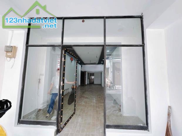 🍀 Nhà mặt tiền Bắc Hải, 4x15m, trống suốt 🍀