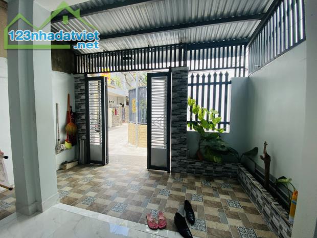 Cần bán nhà cấp 4 hẻm Bắc sơn, tp nha trang gần biển giá 3,750 tỷ - 1