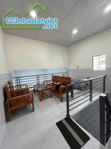 Nhà ngộp 2.050 tỷ/70m2 , đường ô tô thông - 1