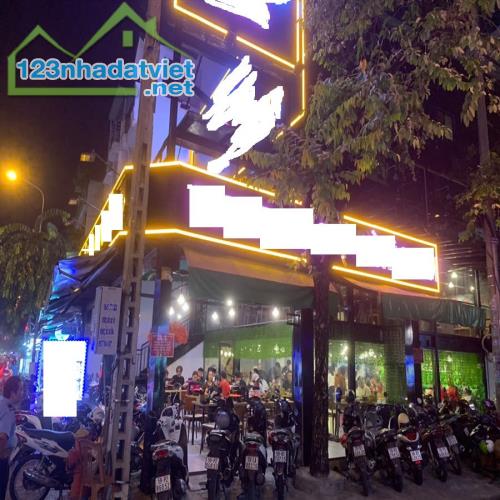 SANG NHÀ HÀNG BUFFET 2 MT QUẬN TÂN PHÚ 1 TRỆT 3 LẦU.