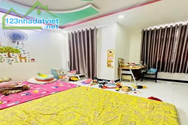 Bán Nhà MT An Dương Vương giá rẻ, 3 tầng, 5m X 15m, Bình Tân, Giá 7.9 tỷ TL - 3