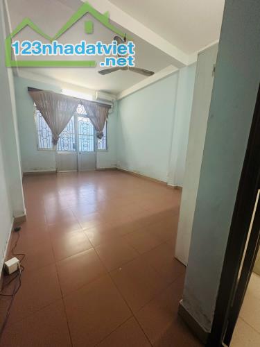 Cho Thuê Nhà Mặt Tiền 228 Cộng Hoà, Phường 12, Tân Bình - 2