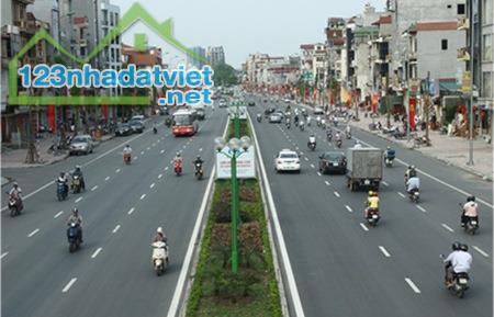 Có 102! Tòa nhà MP Hồng Tiến, 82m2, 7 tầng, đường 40m-8 làn xe-vỉa hè 7m, chỉ 43 tỷ.