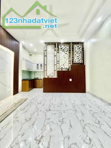 Bán nhà Vũ Tông Phan lô góc, nhà đẹp ở luôn, sau QH nhà sát đường lớn 32m2 x 4 tầng, mặt - 4