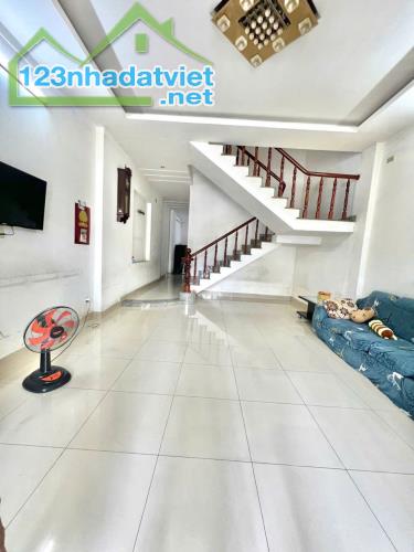 Bán nhà D2D Mặt tiền đường N1 90m2 (P. Thống nhất) chỉ 12 tỉ - 1