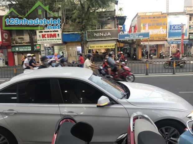 Mặt tiền kinh doanh Đinh Tiên Hoàng 3 tầng 45m2 sát quận 1 khu hiếm bán giảm sâu chỉ 10.x - 2