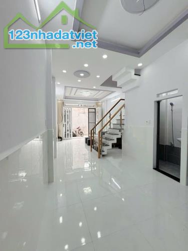 NHÀ ĐẸP 2 TẦNG - HẺM XE HƠI - 48M2 - SỔ VUÔNG VỨC SÁT MẶT TIỀN MÃ LÒ LÊ VĂN QUỚI CHỈ 4 TỶ - 2