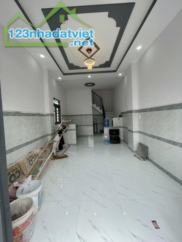 NHÀ 1/CHIẾN LƯỢC - HẺM XE TẢI - VỊ TRÍ KINH DOANH ĐA NGÀNH - 35M2 - 2 TẦNG 2PN - GIÁ 2.9 - 2