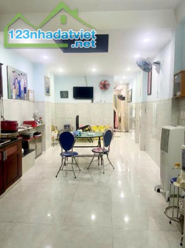 Kẹt tiền bán gấp nhà Phan Văn Trị P5 Gò Vấp HXH thông 71m2 Giá 10.5Tỷ - 1