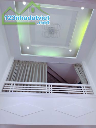 CHDV CAO CẤP QUẬN 3, 5 TẦNG, 60M2, HẺM NHỰA 7M, 8PN, VUÔNG, NHỈNH 10 TỶ - 4