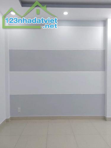 NGUYỄN THỊ TÚ - HẺM XE TẢI - 60M2(4x15) - CHỈ NHỈNH 4 TỶ +  Trệt + lầu  2 PN-3WC, ban công - 3