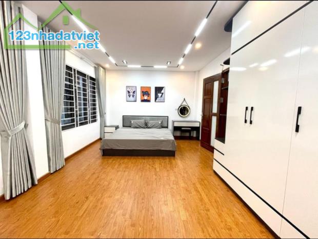 Bán nhà Xuân Phương 32M 5 Tầng, 3P Ngủ, 30m ô tô đỗ giá 4.3 tỷ - 1