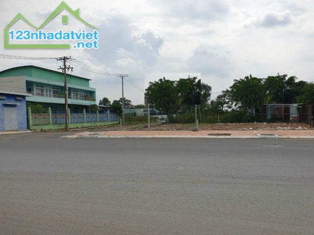 ĐẤT PHƯỚC THẠCH GÒ DẦU TÂY NINH:10X29(290M2) GIÁ: 385 TRIỆU