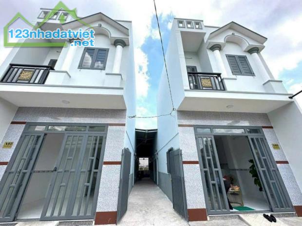 BÁN NHÀ TRỌ MỸ HẠNH NAM ĐỨC HOÀ LONG AN:5X20(100M2) GIÁ: 950 TRIỆU