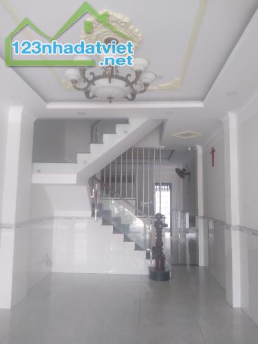 Nhà mặt tiền kinh doanh shophouse Phú Mỹ Hiệp gần trung tâm y tế Dĩ An, 1221 Dĩ An - 1