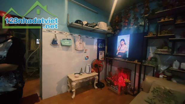 ĐƯỜNG NGUYỄN VĂN CÔNG P3 QUẬN GÒ VẤP - BÁN NHÀ 2 TẦNG HẺM ÔTÔ LƯU THÔNG QUA LẠI - 2