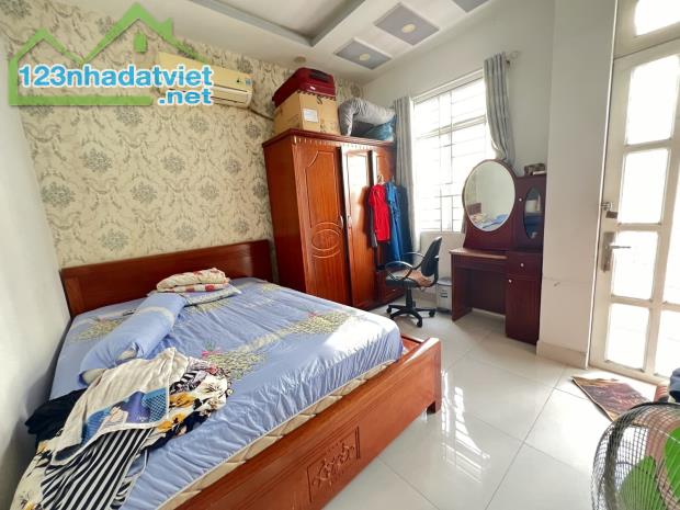 Bán nhà 2 tầng đường Trần Văn Mười gần ủy ban, Chợ S chỉ 4.4 tỷ. - 2