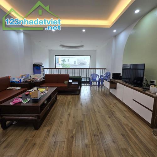 💥💥💥 Tây Tựu, Kinh Doanh, OTO vào nhà, Gần Hành Chính Quận, 54m2*5 Tầng* MT 4.5*6.2 Tỷ - 1