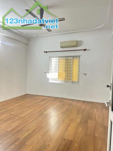 CHO THUÊ NHÀ 4 TẦNG KĐT VĂN QUÁN, 100M2 GIÁ 23 TRIỆU, Ô TÔ, KINH DOANH VP.