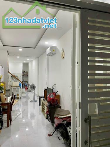 BÁN NHÀ CHÍNH CHỦ 45M2 ĐOÀN VĂN BƠ QUẬN 4 - NHỈNH 4 TỶ - 2