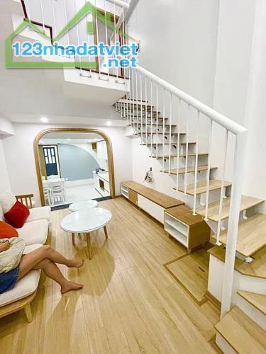 BÁN NHÀ MỚI ĐẸP PHỐ THÁI HÀ, 45M2, 4 TẦNG,MẶT TIỀN 3.5M, NỘI THẤT ĐẦY ĐỦ, 9.1 TỶ, NHÀ 2